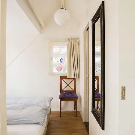 Suisse Bed & Breakfast Den Haag